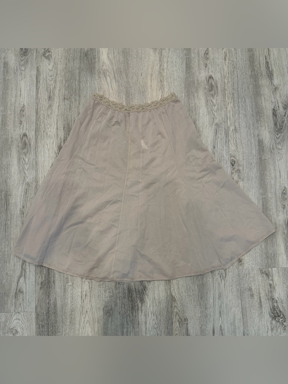 Vintage Olga Taupe Lace Trim Slip Skirt Size Medium